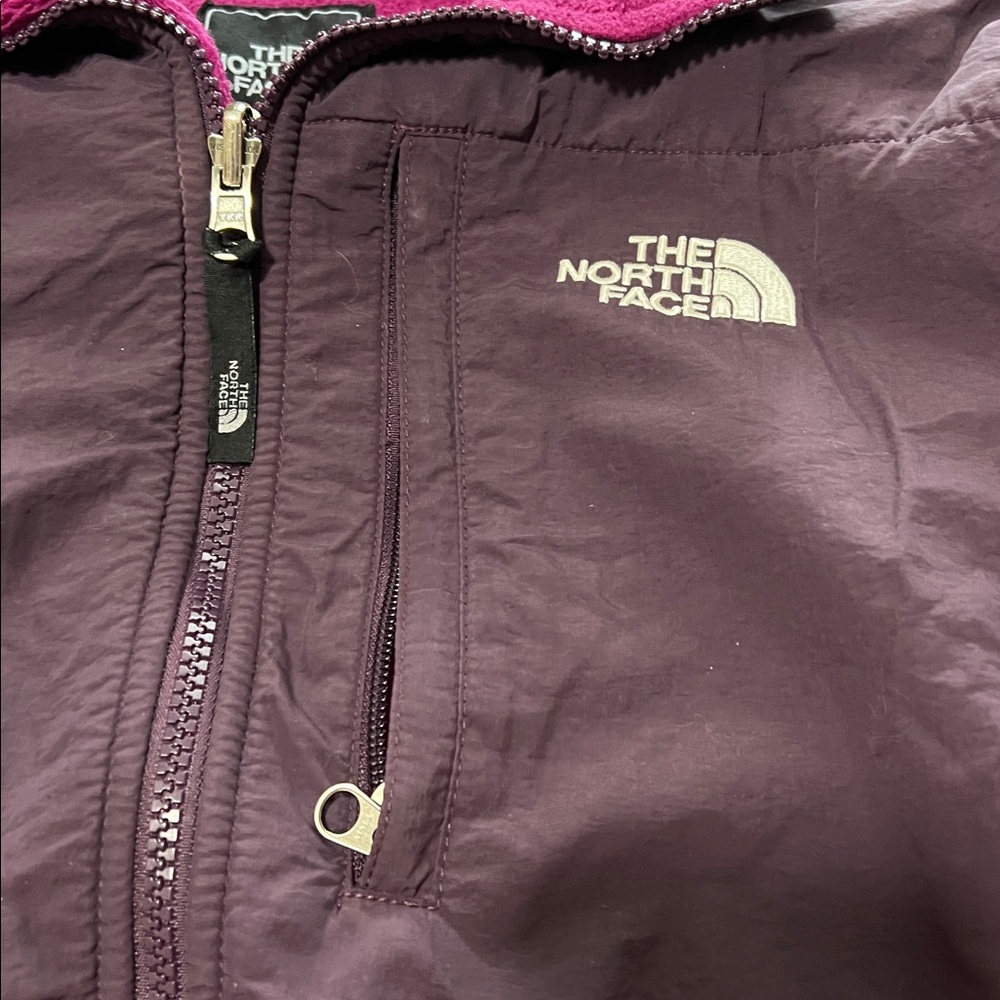 The North Face Women's Magenta and Purple Fleece Jacket med - Picture 6 of 13
